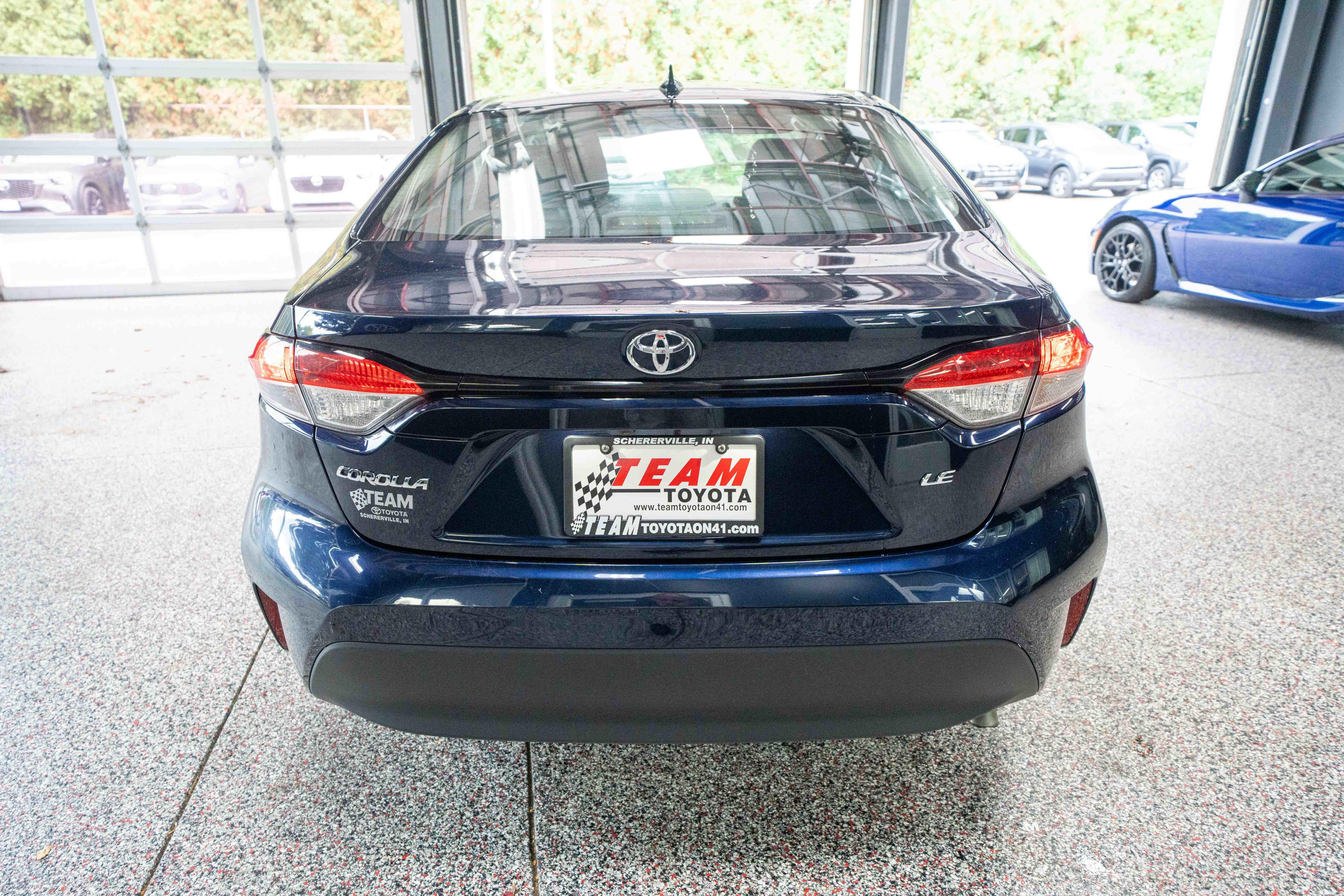 Used 2024 Toyota Corolla LE FWD image 3