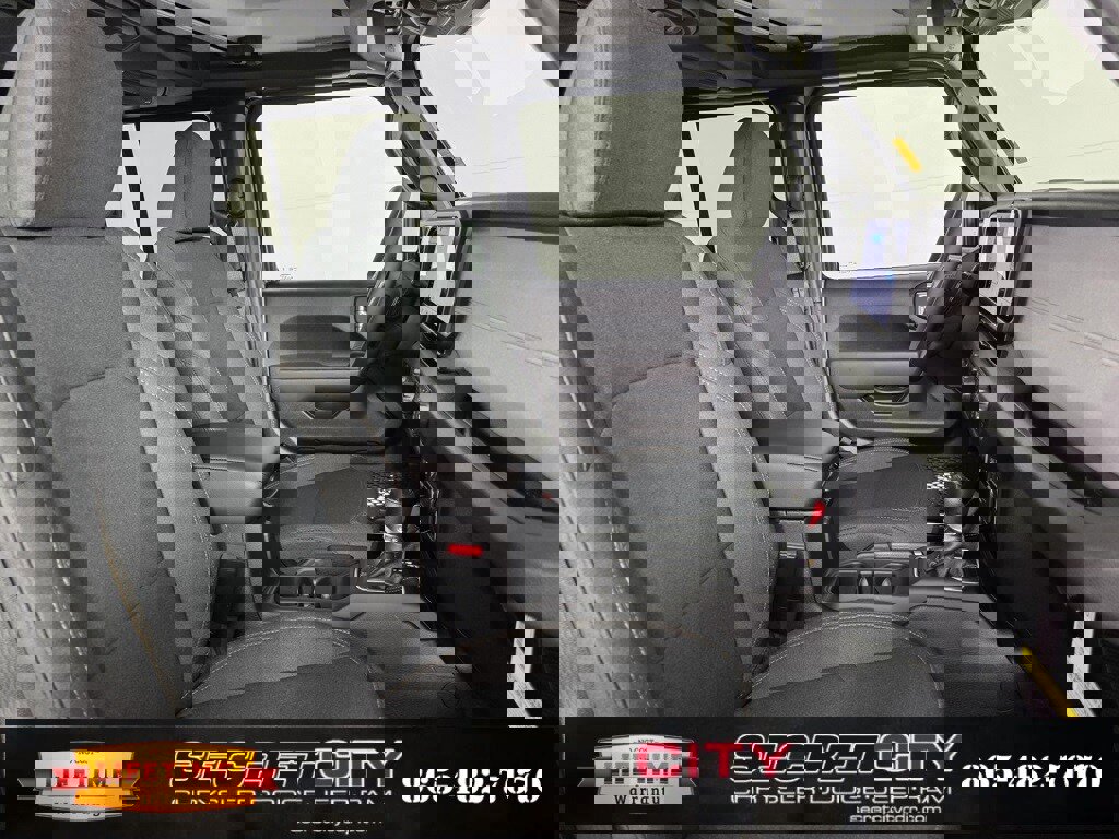 New 2025 Jeep Gladiator Sport image 31