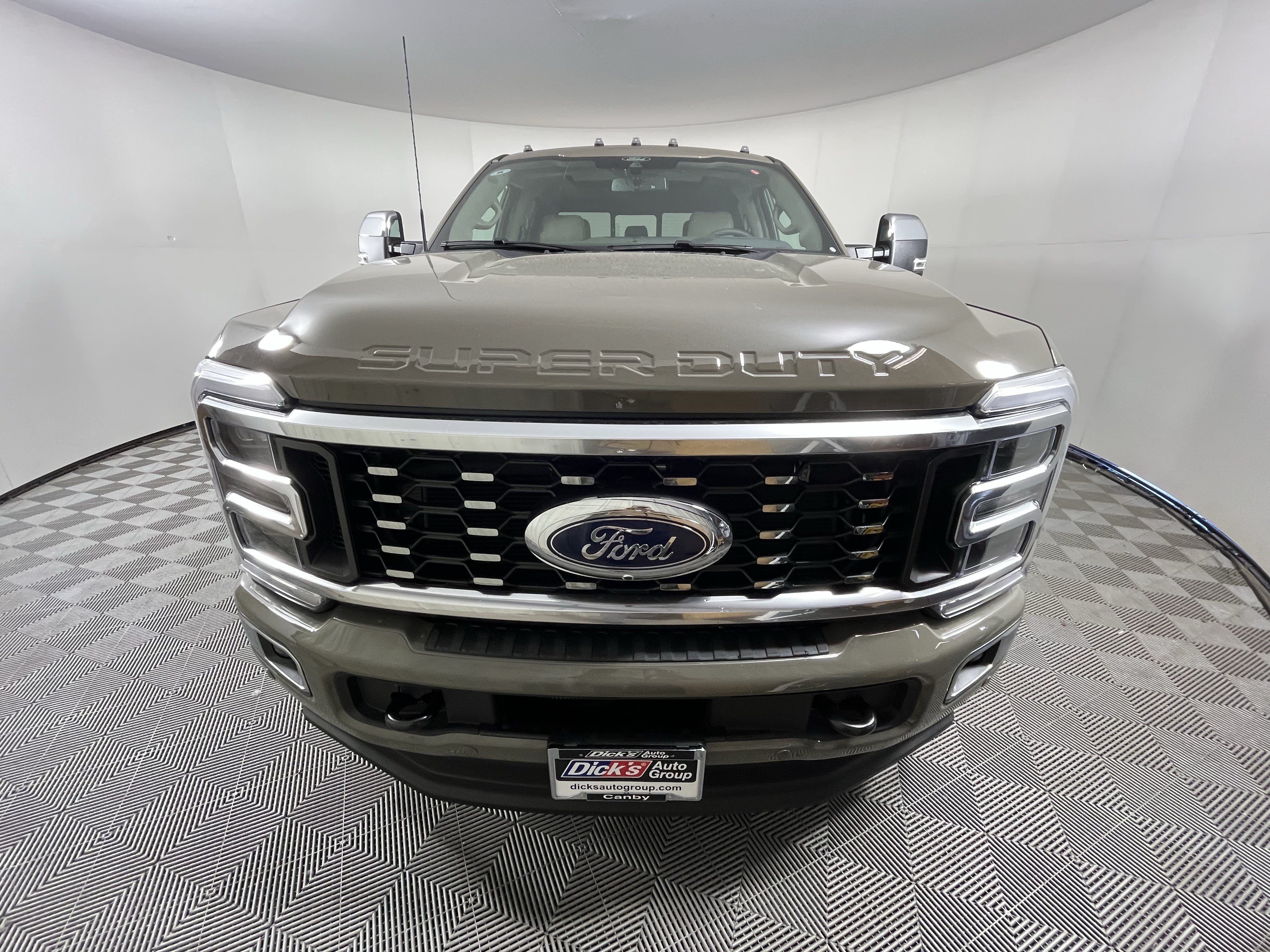 New 2026 Ford F350 Platinum w/ Platinum Plus Package AWD/4WD image 8