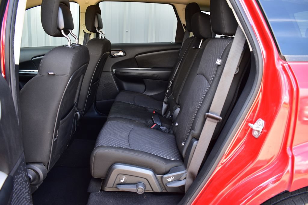 Used 2020 Dodge Journey SE w/ SE Popular Equipment Group FWD image 21