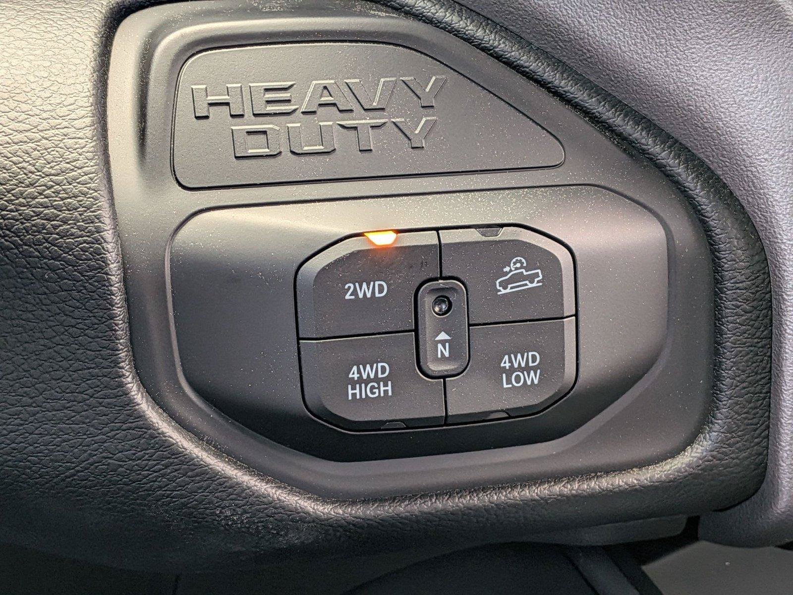 New 2026 RAM 2500 Big Horn AWD/4WD image 18