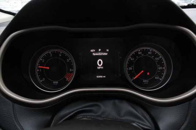 Used 2015 Jeep Cherokee Latitude FWD image 10