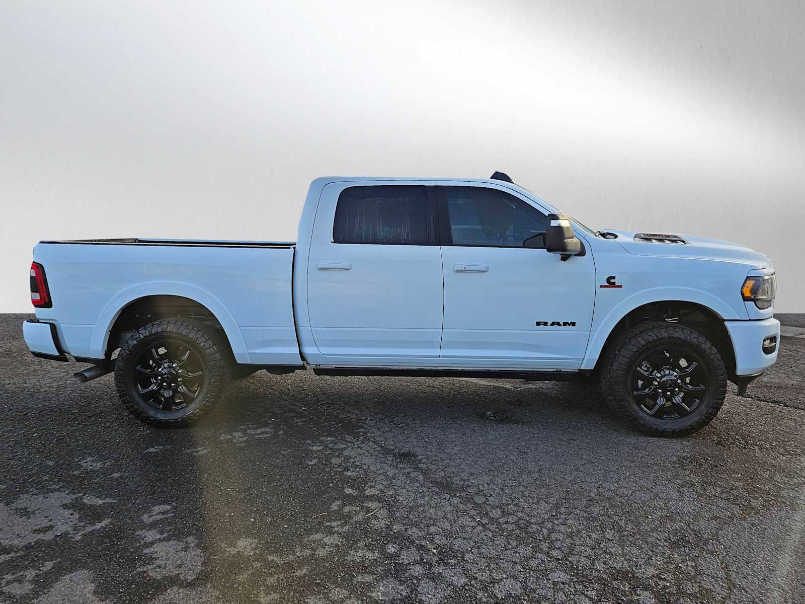 Used 2023 RAM 2500 Limited image 2