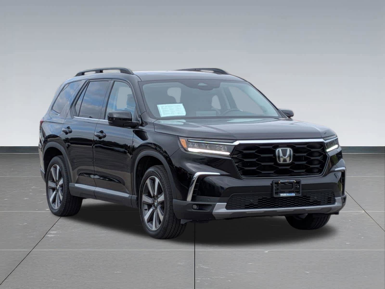 Certified 2023 Honda Pilot Touring image 8