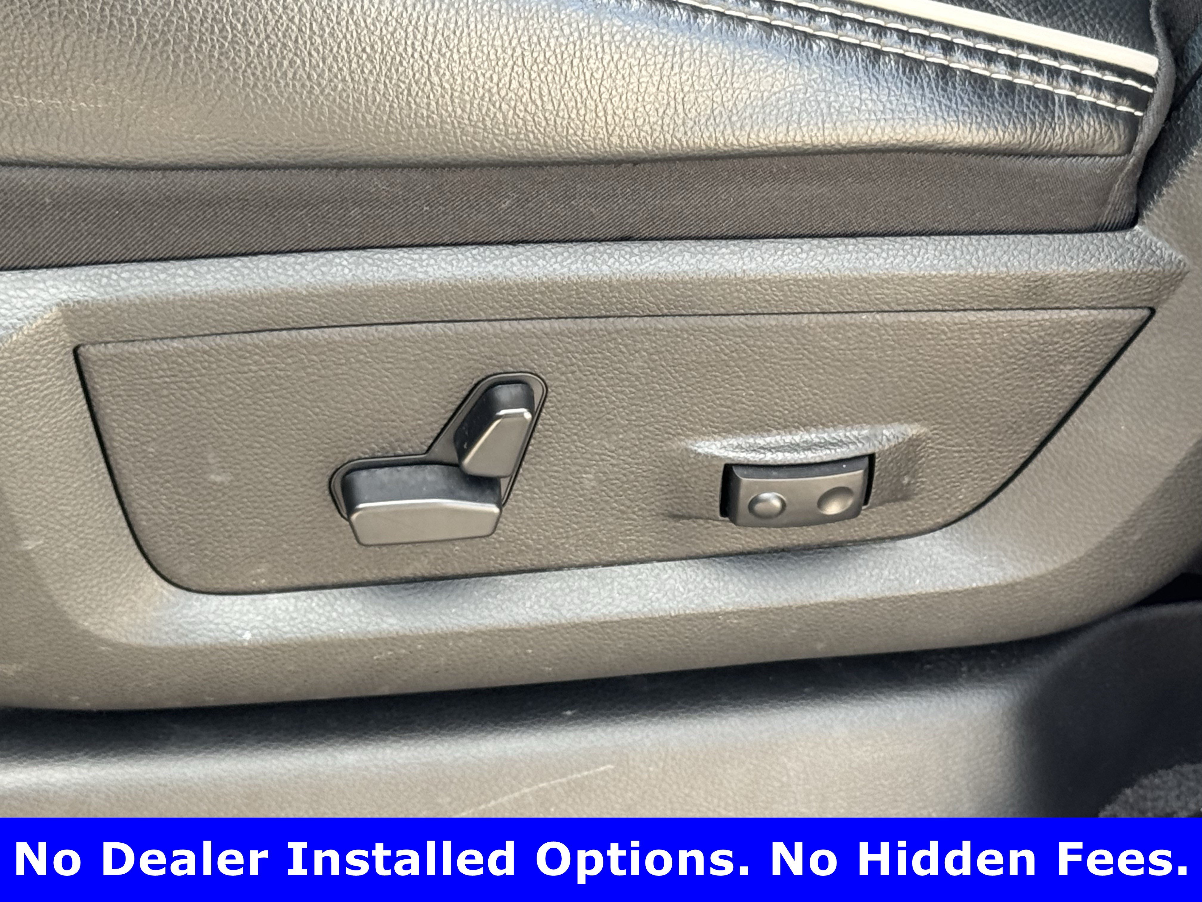 Used 2025 RAM 2500 Laramie AWD/4WD image 24