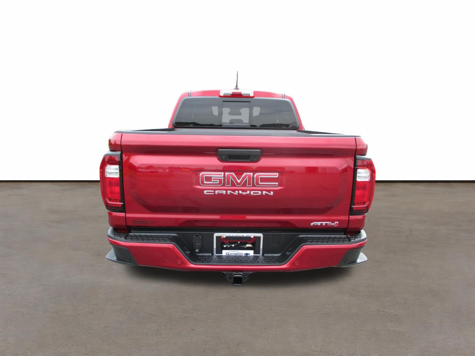 Used 2023 GMC Canyon AT4 w/ AT4 Premium Package AWD/4WD image 4
