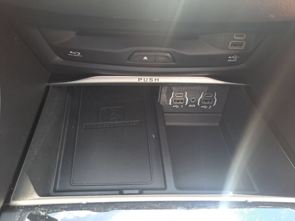 Certified 2022 Chrysler Pacifica Pinnacle FWD image 21