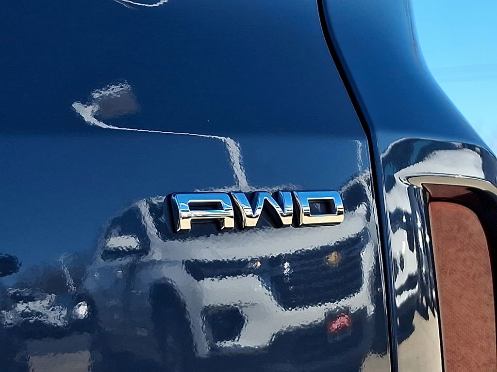 Used 2024 Ford Escape Platinum image 34