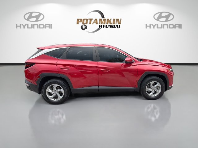 Used 2023 Hyundai Tucson SE AWD/4WD image 4