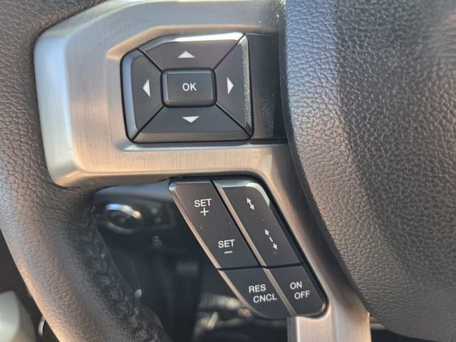 Used 2015 Ford F150 Platinum w/ Equipment Group 701A Luxury image 31