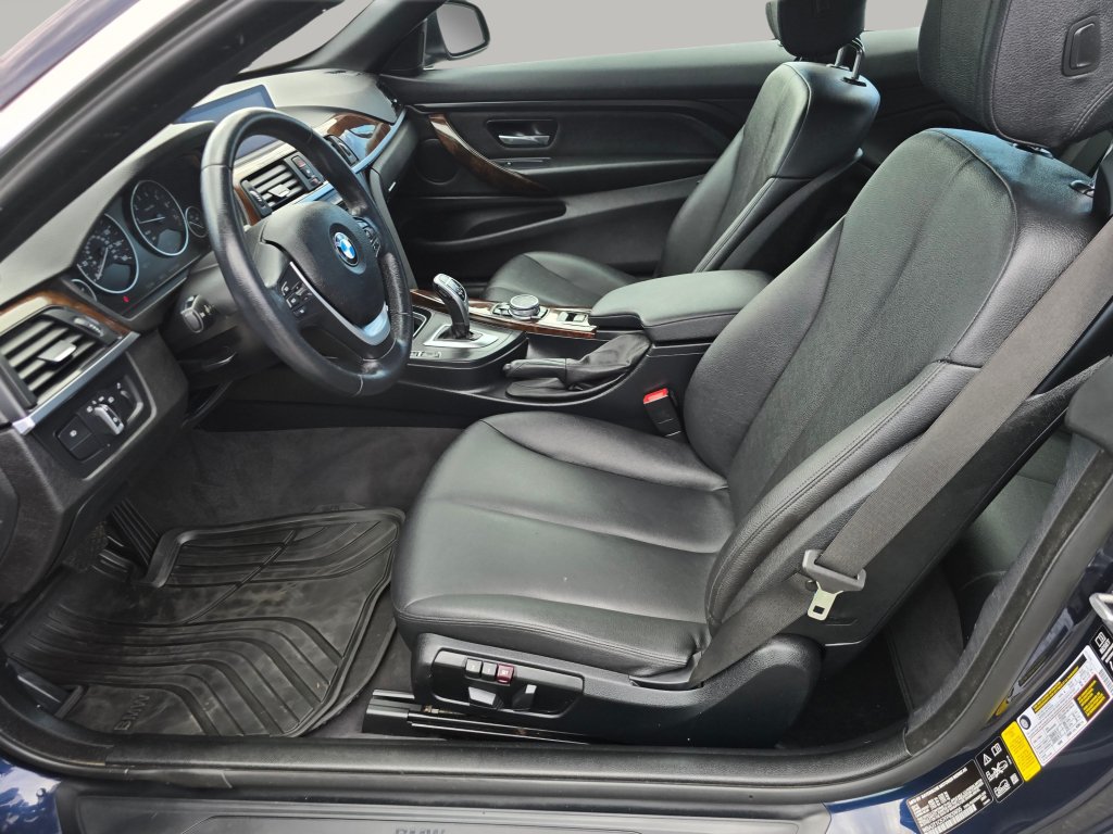 Used 2015 BMW 428i xDrive Convertible AWD/4WD image 23