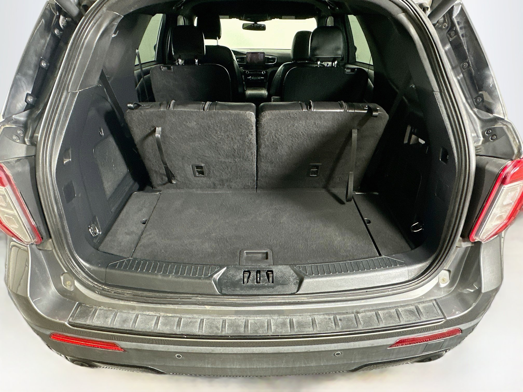 Used 2022 Ford Explorer ST-Line AWD/4WD image 30