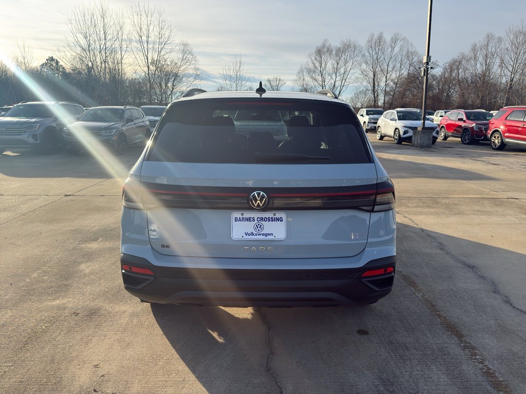 New 2026 Volkswagen Taos SE FWD image 6