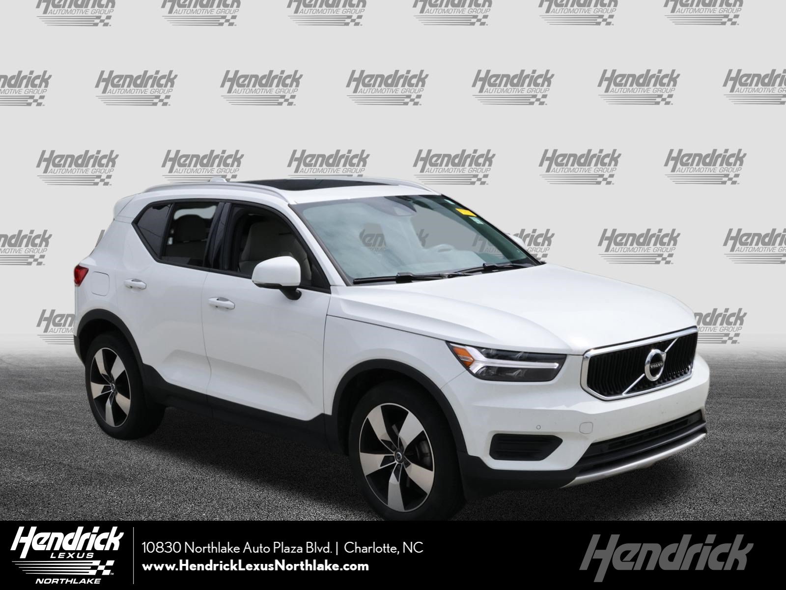 Used 2020 Volvo XC40 T5 Momentum w/ Protection Package Premier
