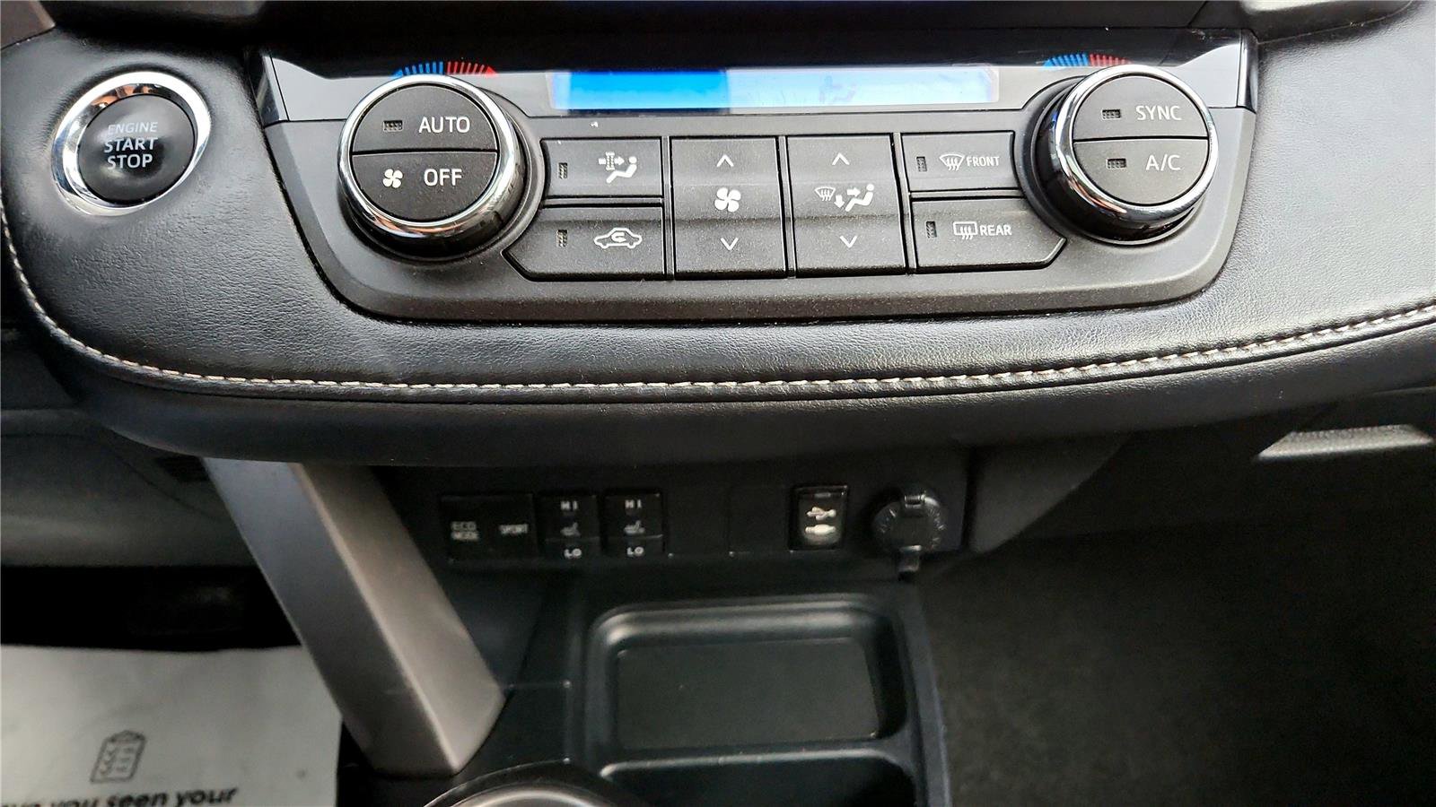 Used 2018 Toyota RAV4 XLE image 30
