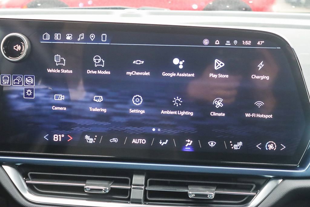 New 2026 Chevrolet Equinox EV LT image 13