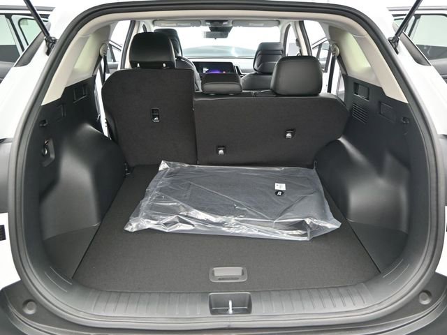 Used 2025 Kia Sportage EX FWD image 13