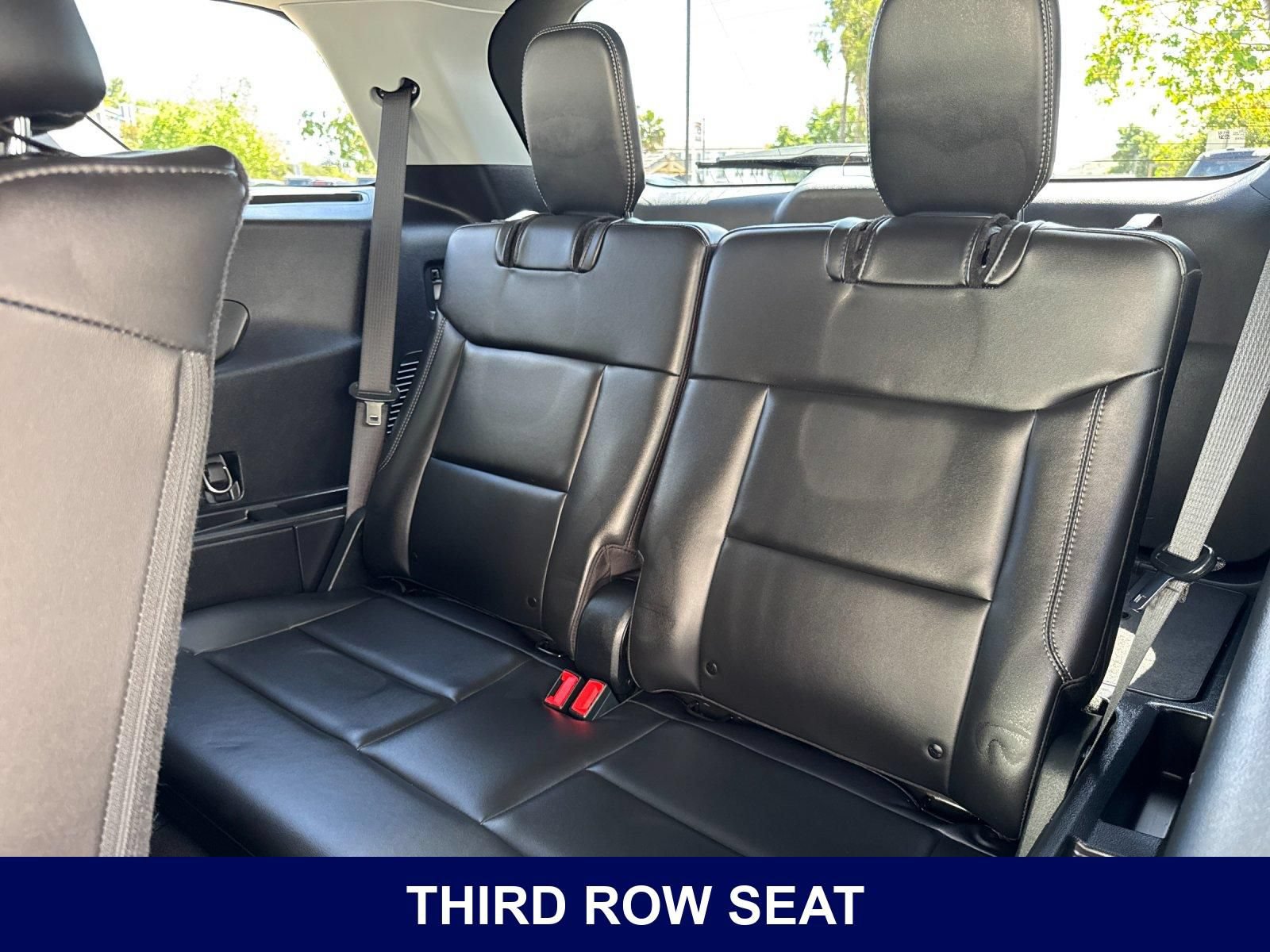 Used 2022 Ford Explorer XLT w/ Equipment Group 202A RWD image 20