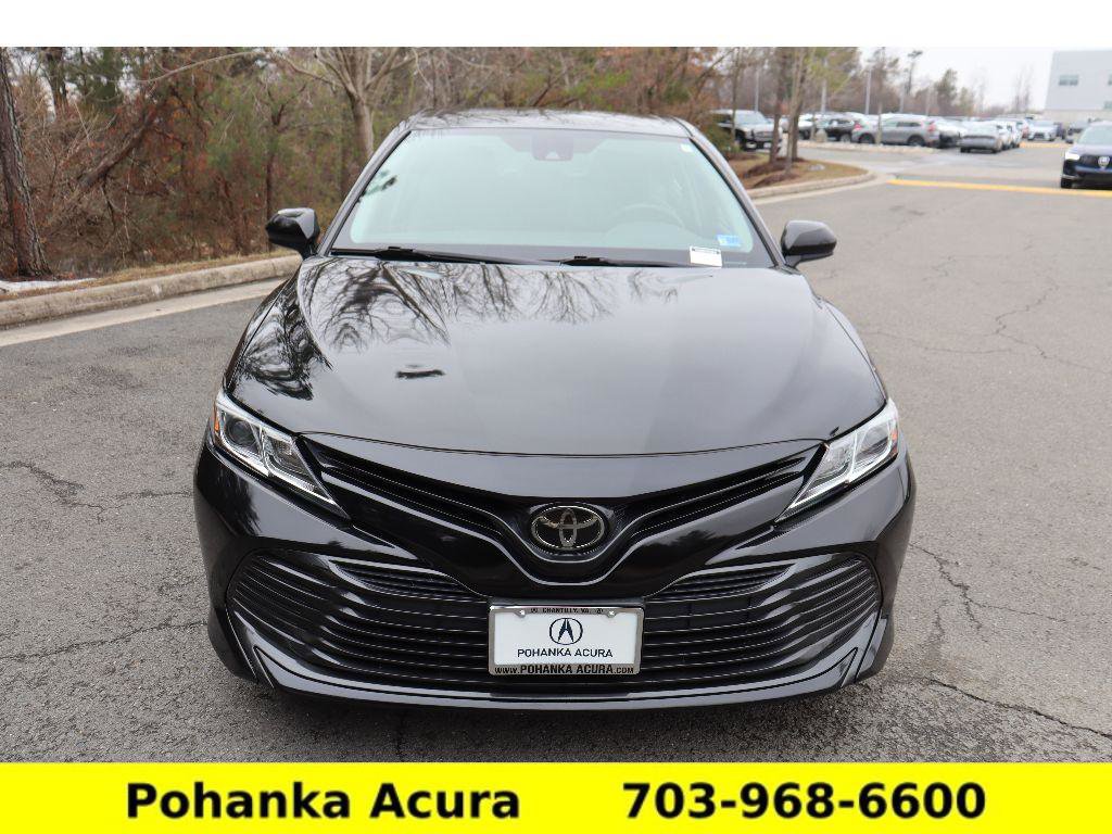 Used 2019 Toyota Camry LE image 2