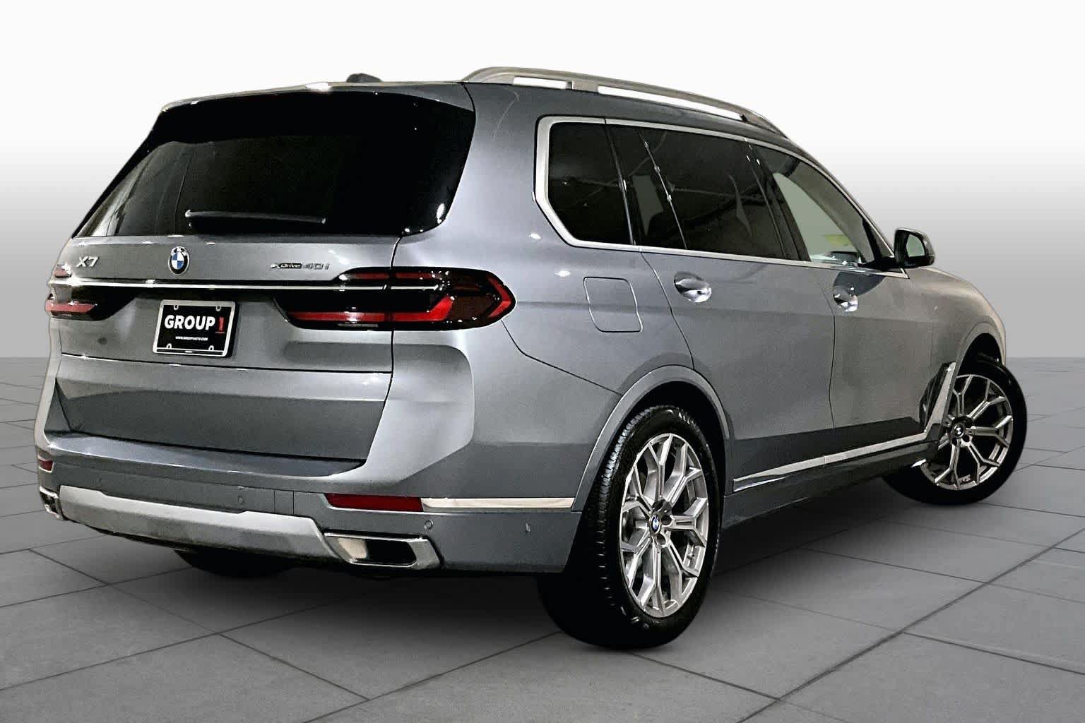 Used 2026 BMW X7 xDrive40i w/ Premium Package AWD/4WD image 12