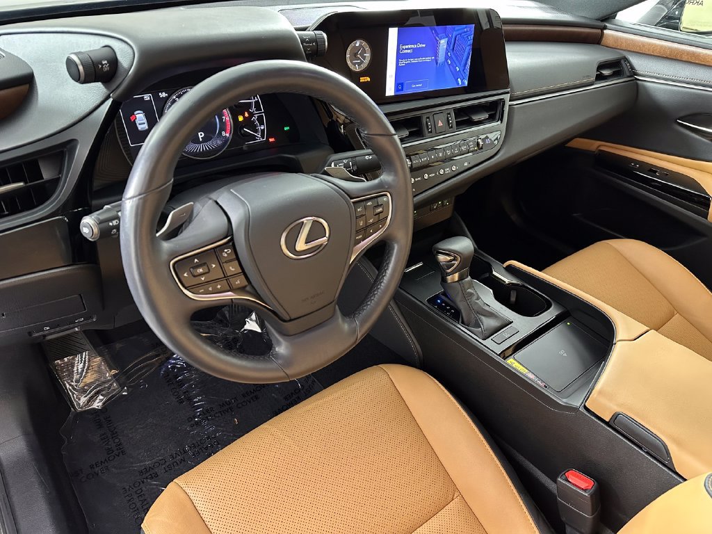 Used 2024 Lexus ES 350 w/ Premium Package FWD image 17