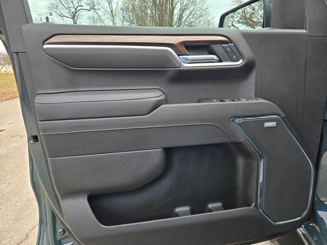 New 2026 Chevrolet Silverado 1500 LT Trail Boss w/ Dark Appearance Package image 16