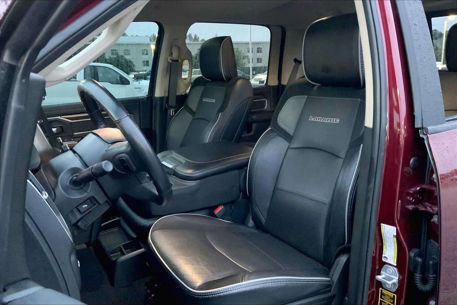 Used 2022 RAM 2500 Laramie w/ Protection Group image 7