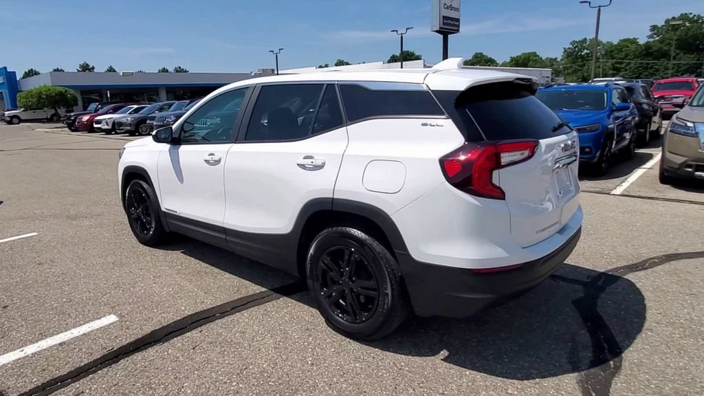 Used 2023 GMC Terrain SLE FWD image 6