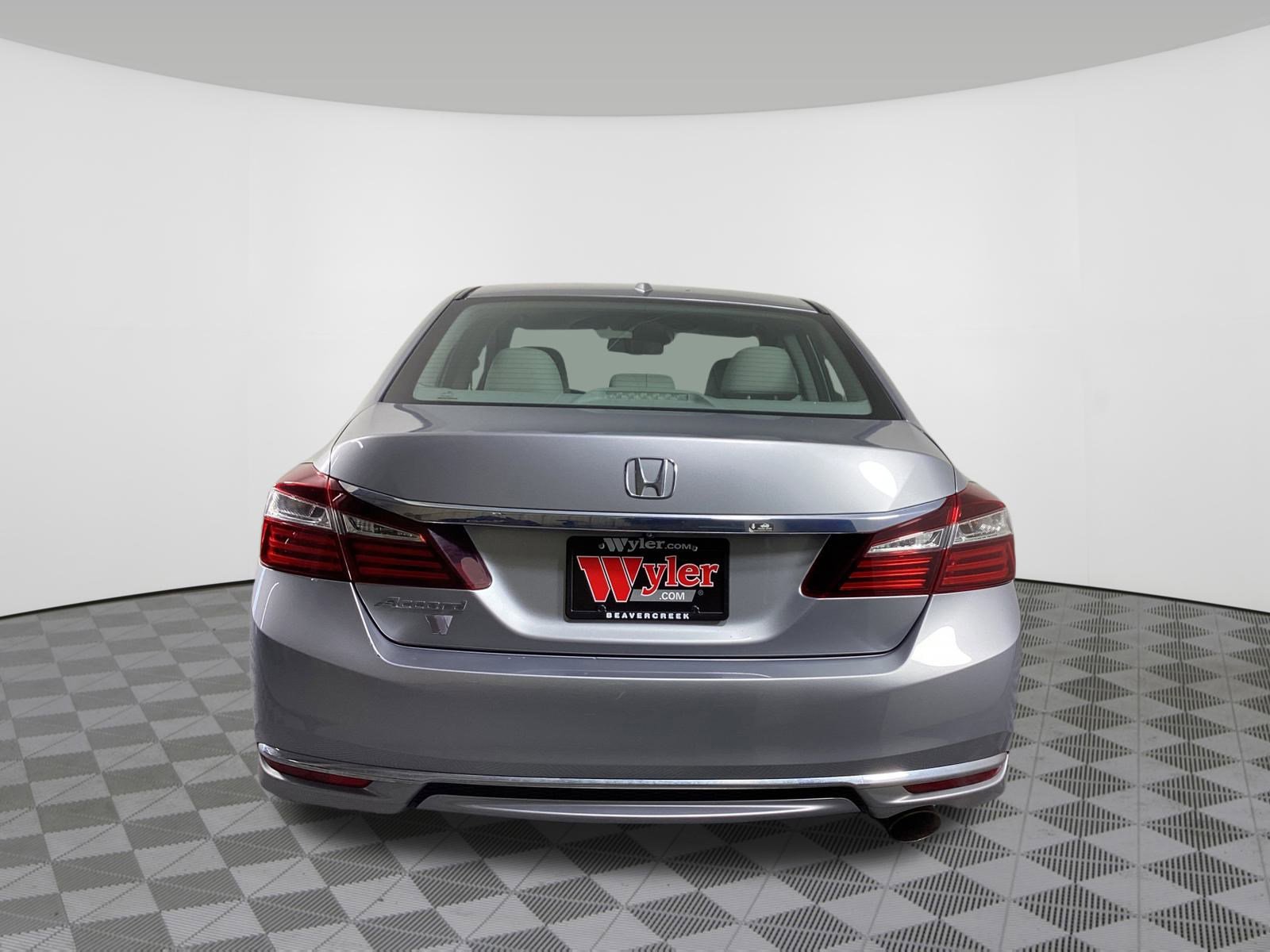 Used 2017 Honda Accord EX-L image 5
