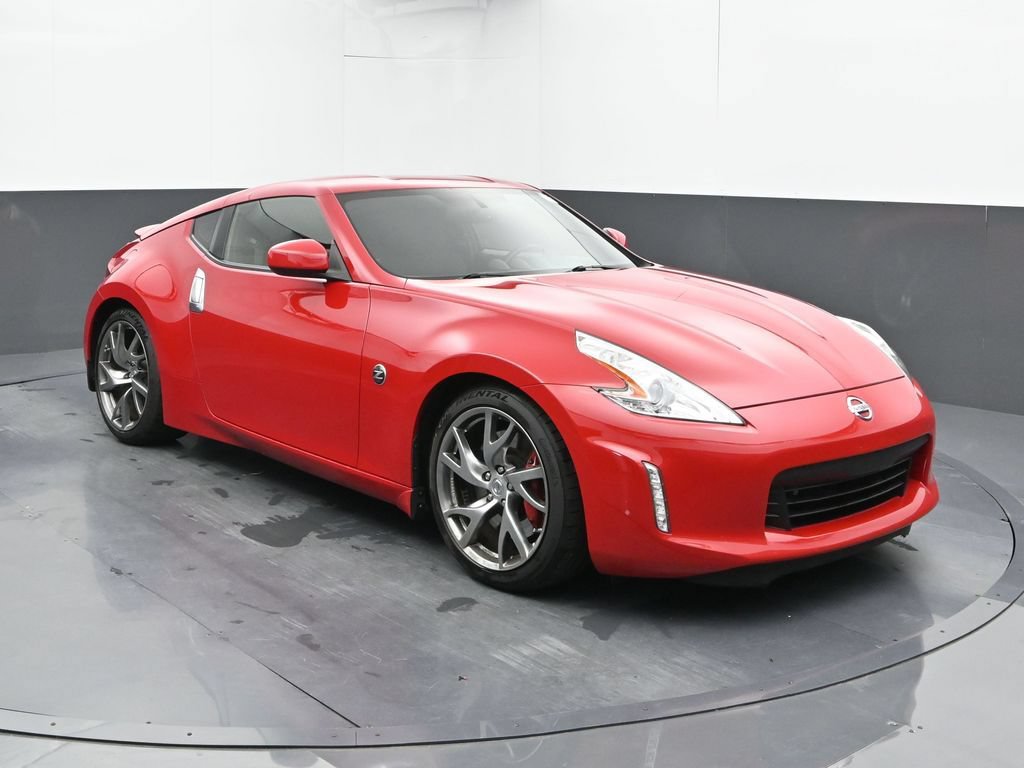 Used 2016 Nissan 370Z Coupe RWD image 6