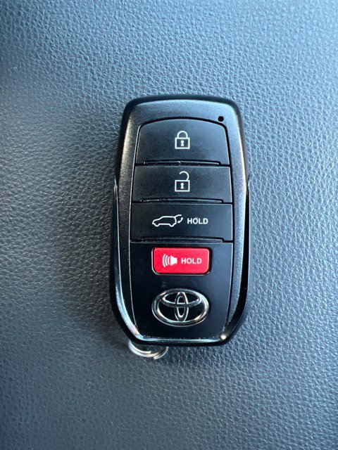 Used 2024 Toyota Grand Highlander AWD image 41