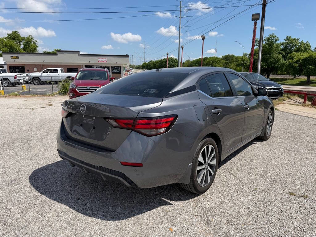 Used 2025 Nissan Sentra SV w/ SV Premium Package image 7