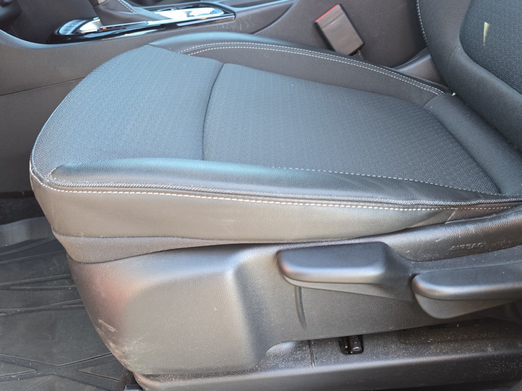Certified 2024 Buick Encore GX Preferred AWD/4WD image 30