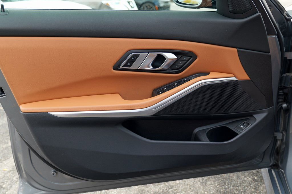 Used 2023 BMW 330i xDrive Sedan w/ Driving Assistance Package image 16