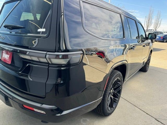 New 2026 Jeep Grand Wagoneer L Limited AWD/4WD image 7
