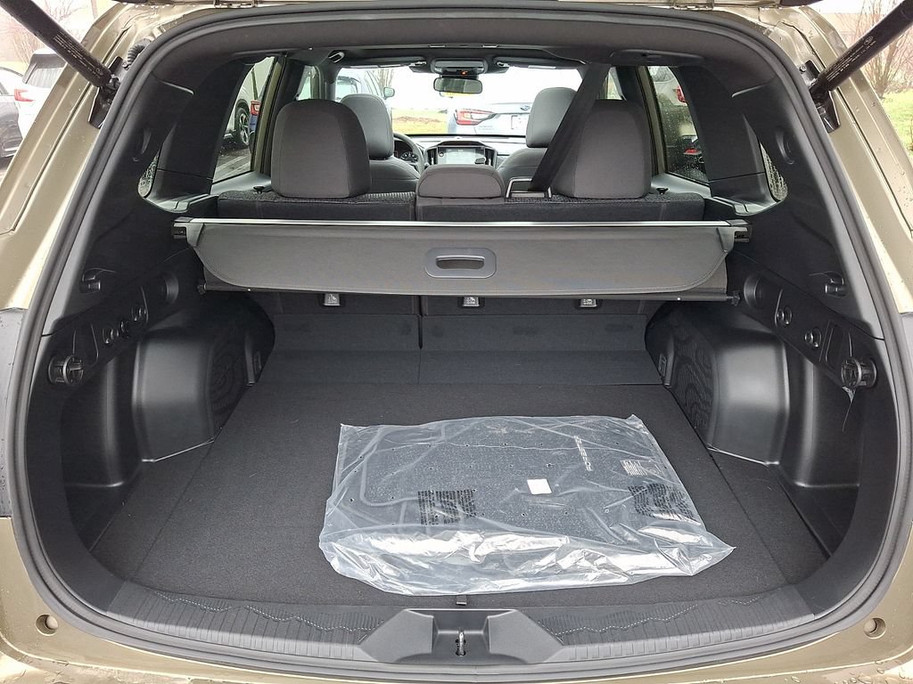 Certified 2025 Subaru Forester Premium AWD/4WD image 30