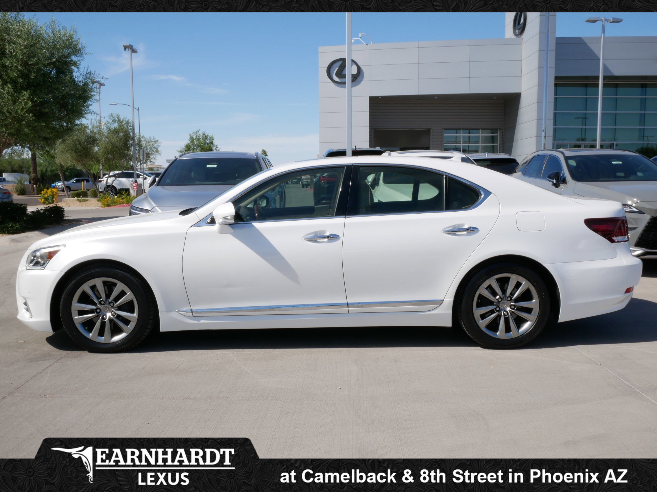 Used 2013 Lexus LS 460 w/ Comfort Pkg RWD image 3