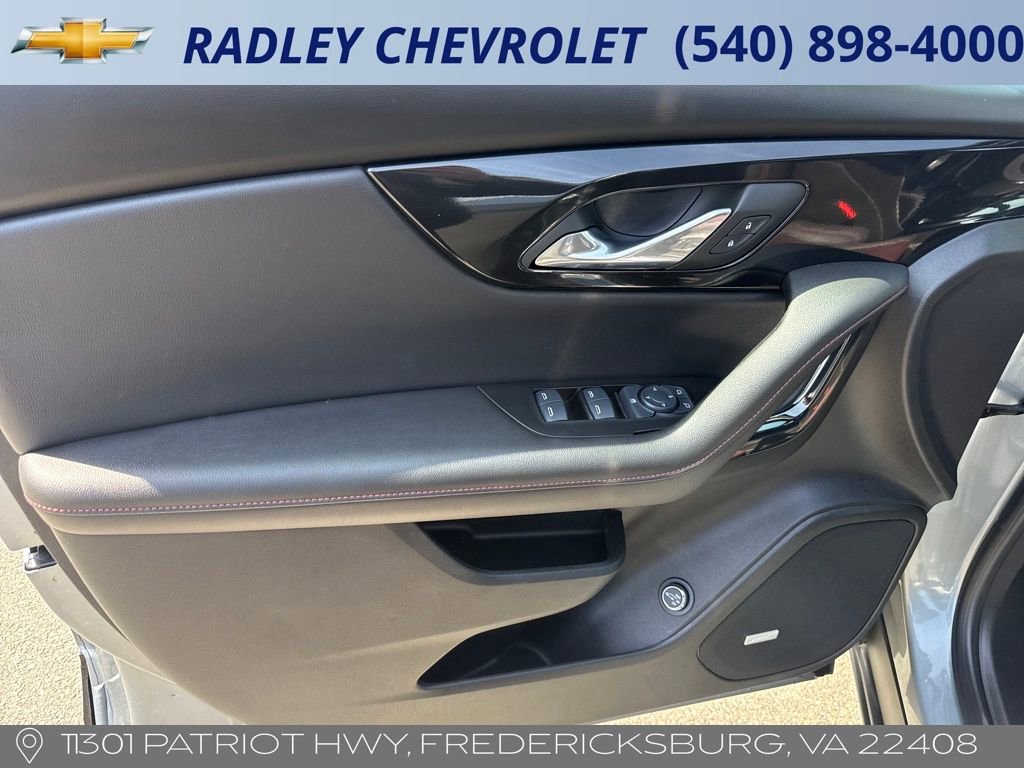 Certified 2025 Chevrolet Blazer RS w/ LPO, Floor Liner Package image 5