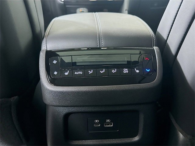 Certified 2025 INFINITI QX60 Luxe image 19