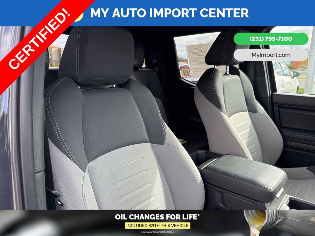 Used 2025 Toyota Tacoma TRD Sport image 28