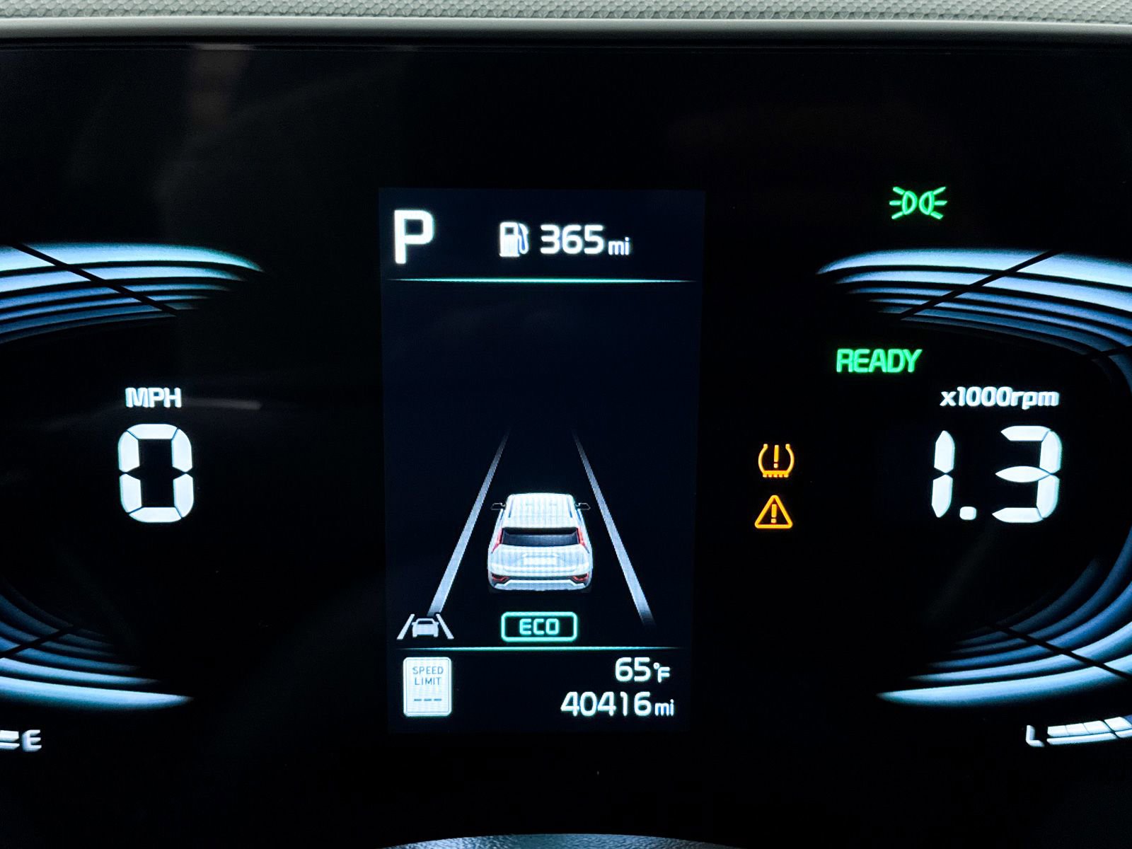 Certified 2025 Kia Niro EX image 38