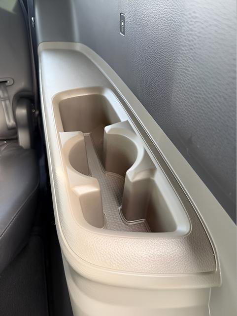 Used 2025 Kia Carnival image 47