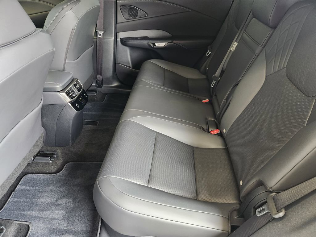 Used 2025 Lexus RX 350 Premium w/ Accessory Package (Z1) image 30