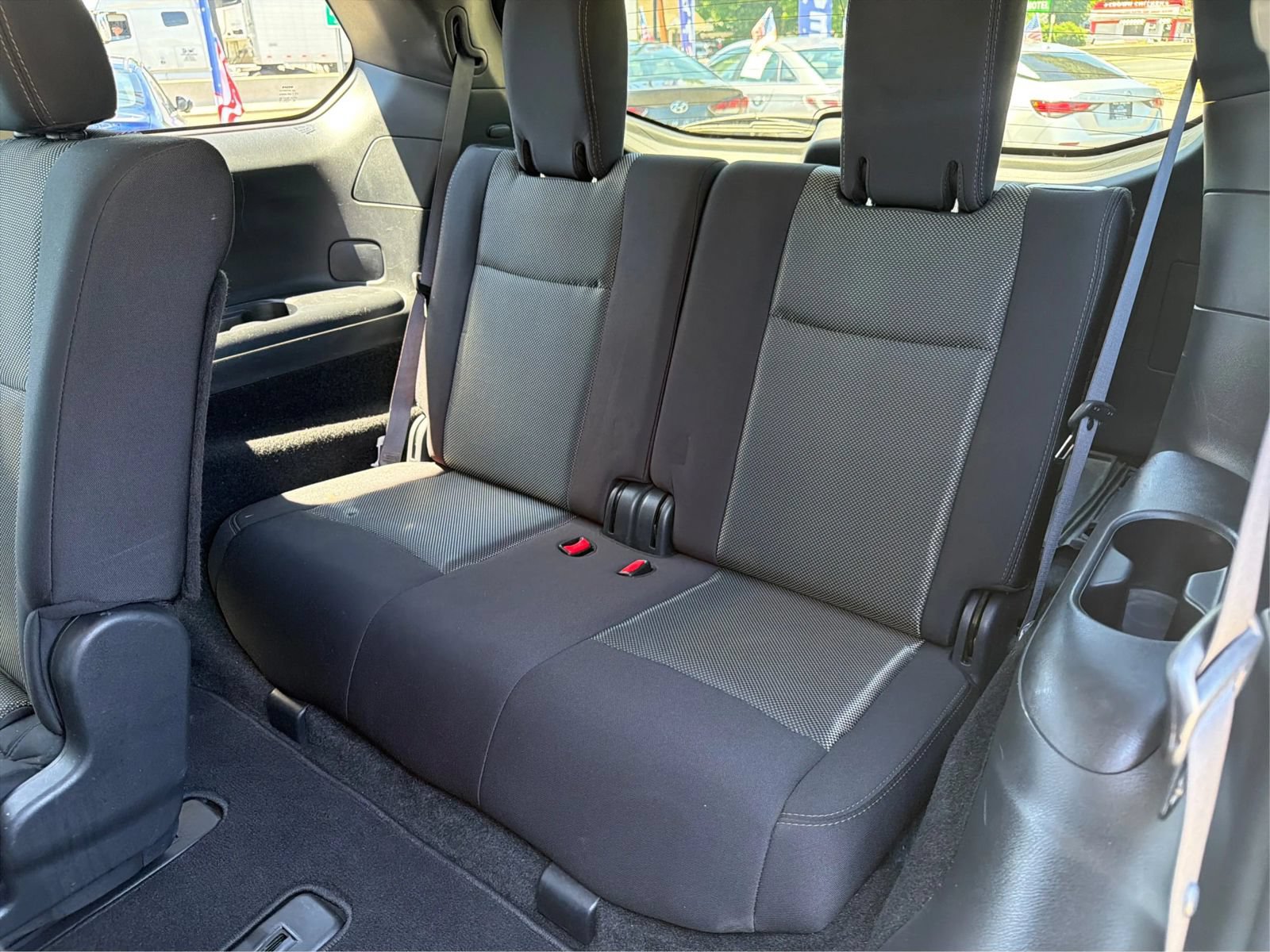 Used 2019 Nissan Pathfinder SV w/ SV Tech Package AWD/4WD image 30