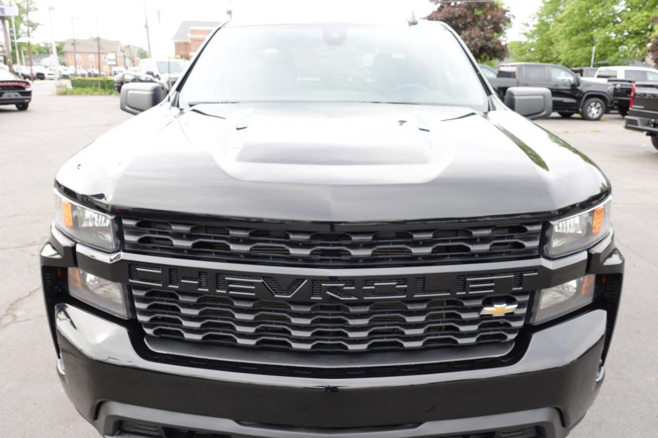 Used 2021 Chevrolet Silverado 1500 Custom w/ Safety Confidence Package AWD/4WD image 7