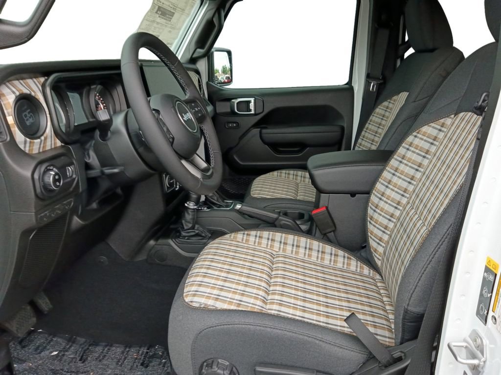 New 2026 Jeep Gladiator Sport AWD/4WD image 19