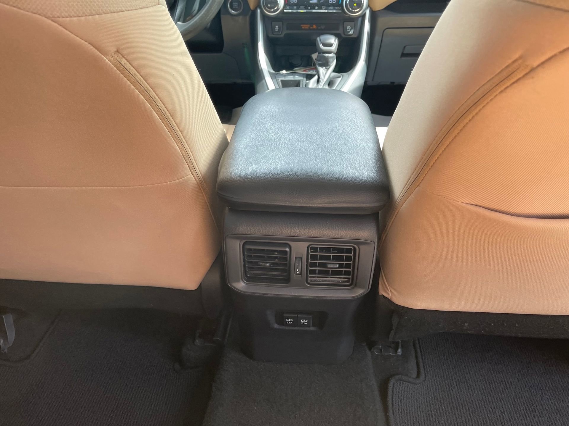 Used 2021 Toyota RAV4 XLE image 31