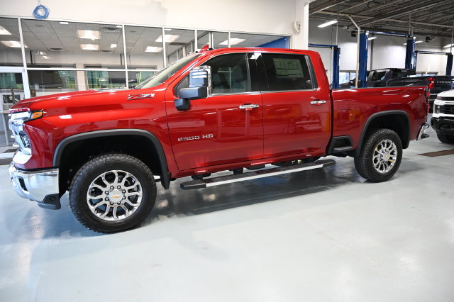 New 2026 Chevrolet Silverado 2500 LTZ w/ LTZ Premium Package AWD/4WD image 10