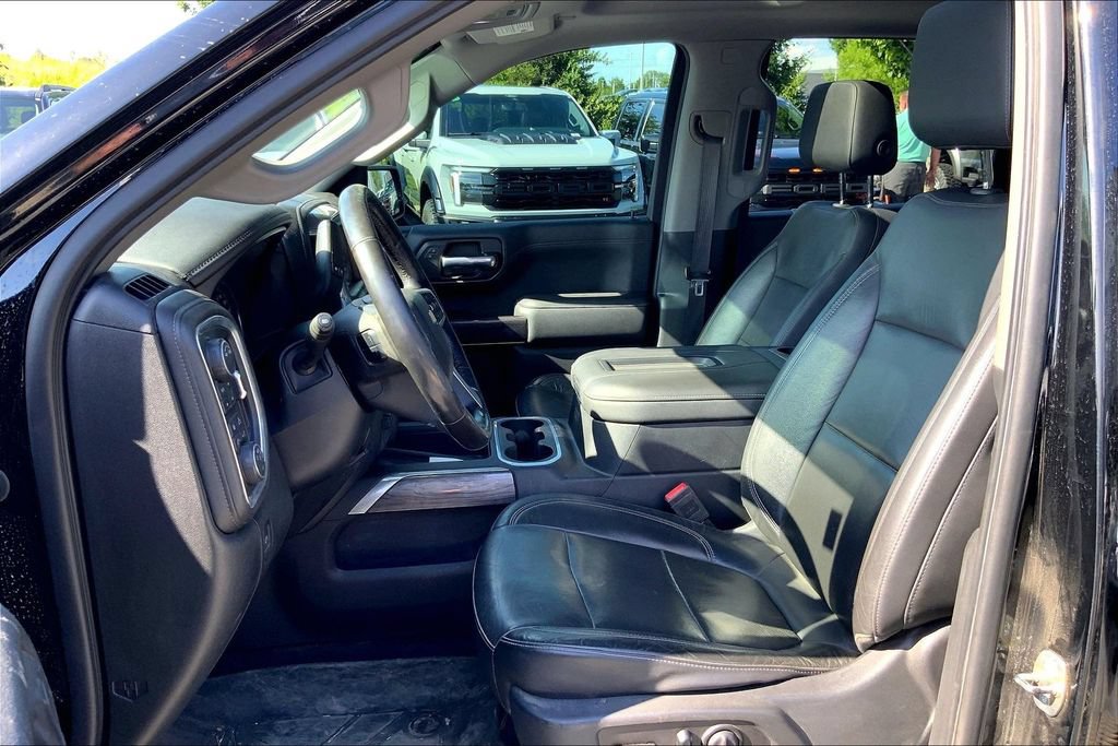 Used 2020 Chevrolet Silverado 1500 LTZ w/ LTZ Premium Package AWD/4WD image 9