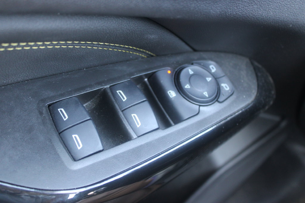Used 2025 Chevrolet Trax ACTIV w/ Driver Confidence Package FWD image 27